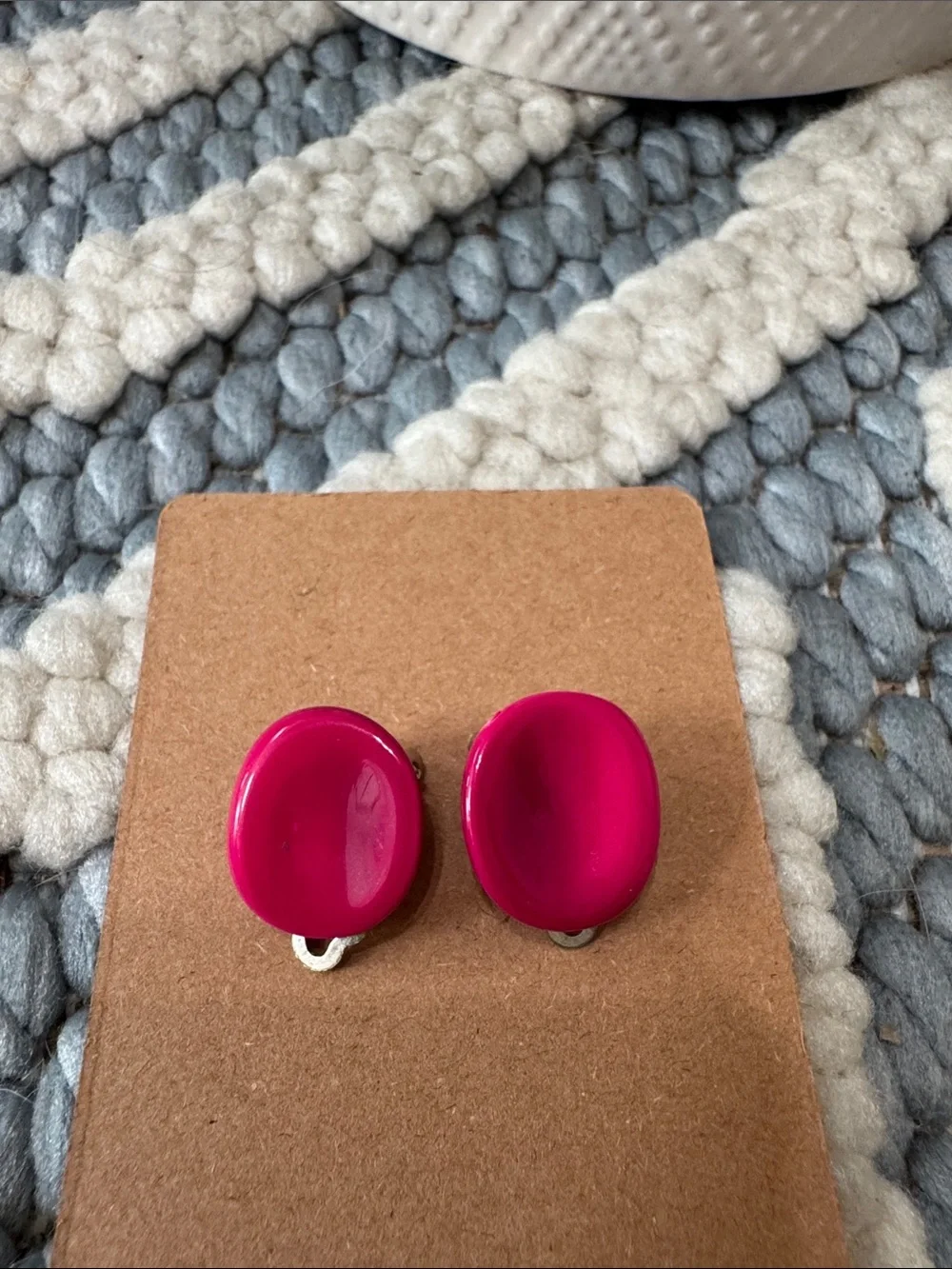 Vintage Hot Pink Oval Clip On Earrings Neon Acrylic Retro 80s 90s